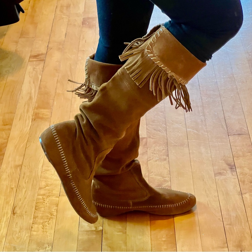 Genuine suede knee high fringe boots. Sz 7 Brand First